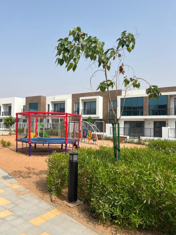 Relaxing Villa With Access To Pool And Beach 라스알카이마 외부 사진
