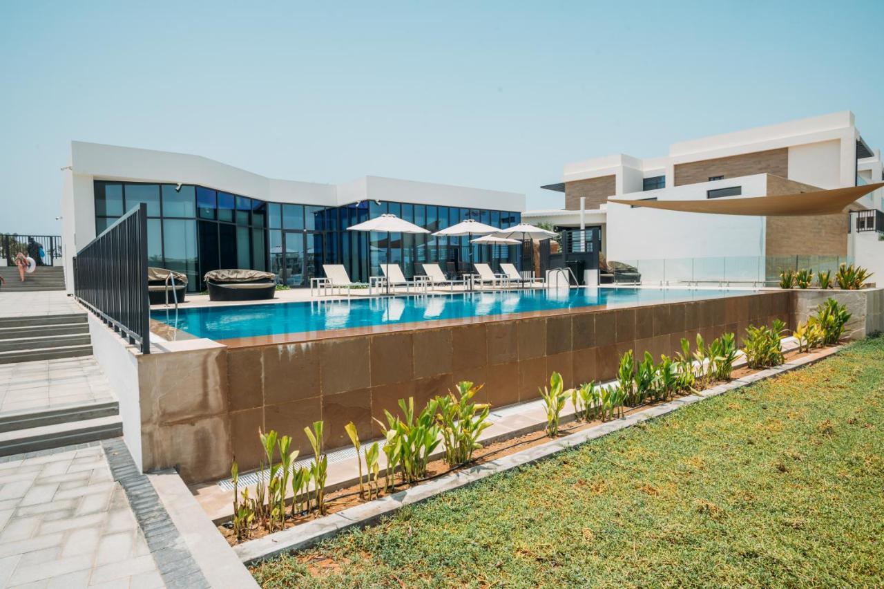 Relaxing Villa With Access To Pool And Beach 라스알카이마 외부 사진